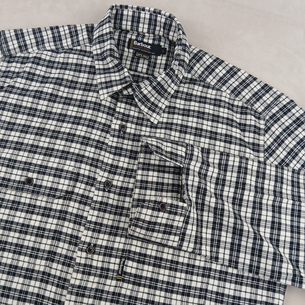 Barbour Large Mens Shirt Flannel Outdoors 22x28 **Fits Medium **